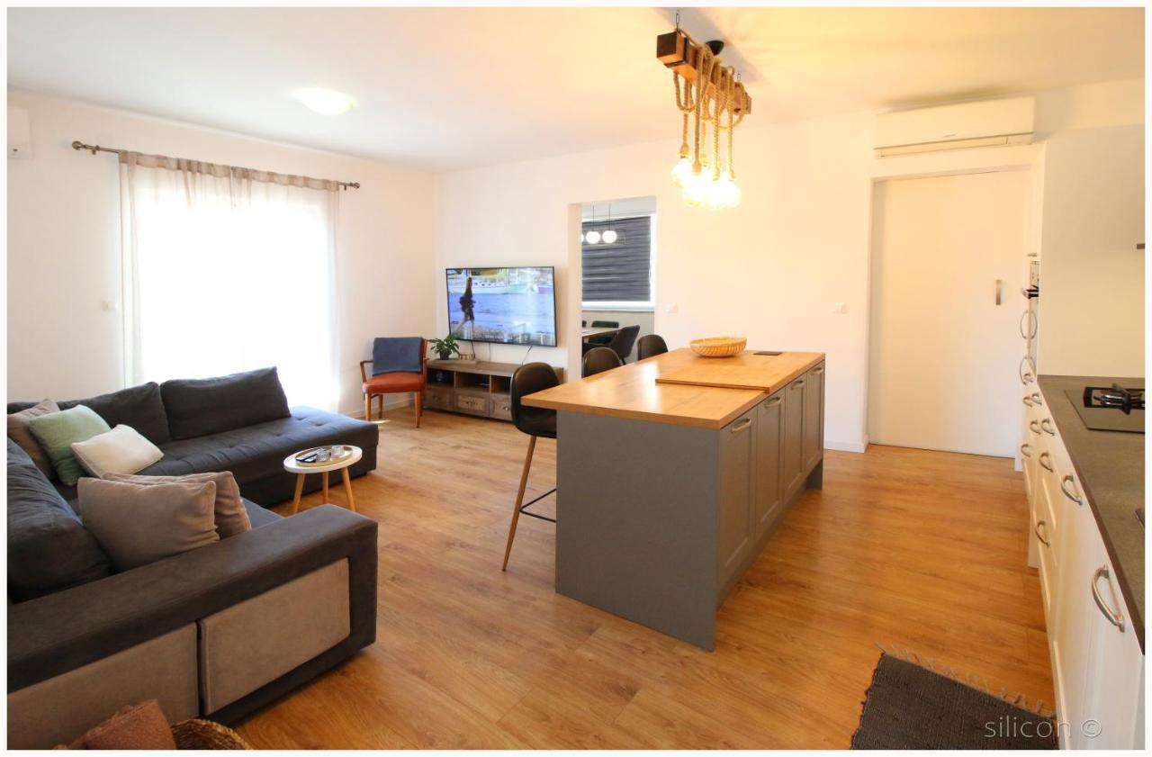 Apartman Silicon Primosten Exterior photo