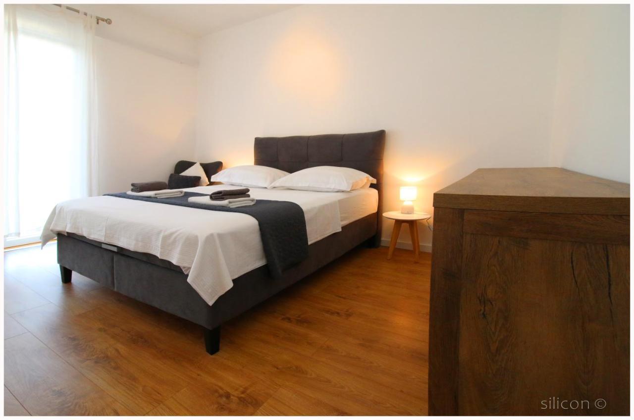 Apartman Silicon Primosten Exterior photo