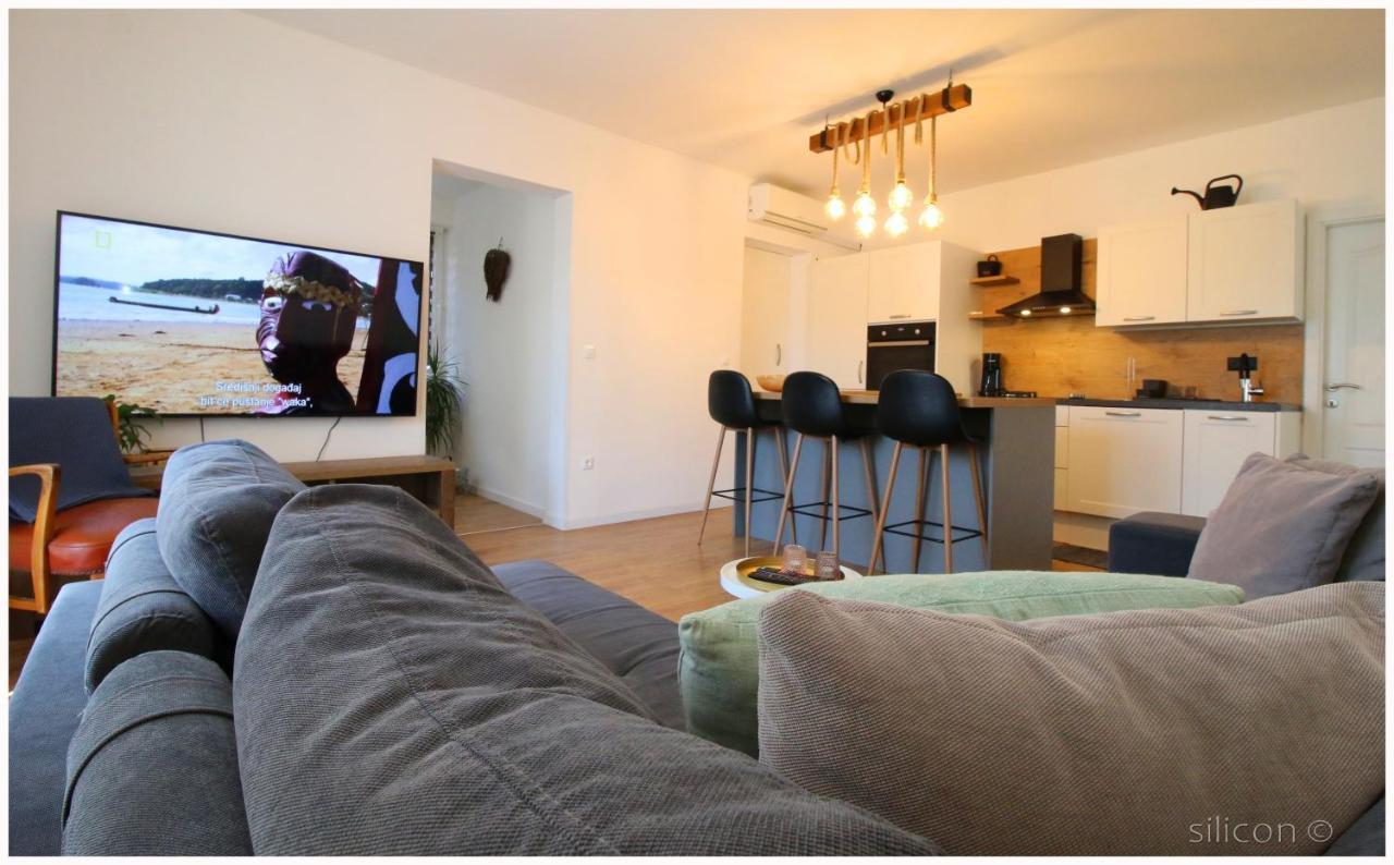 Apartman Silicon Primosten Exterior photo