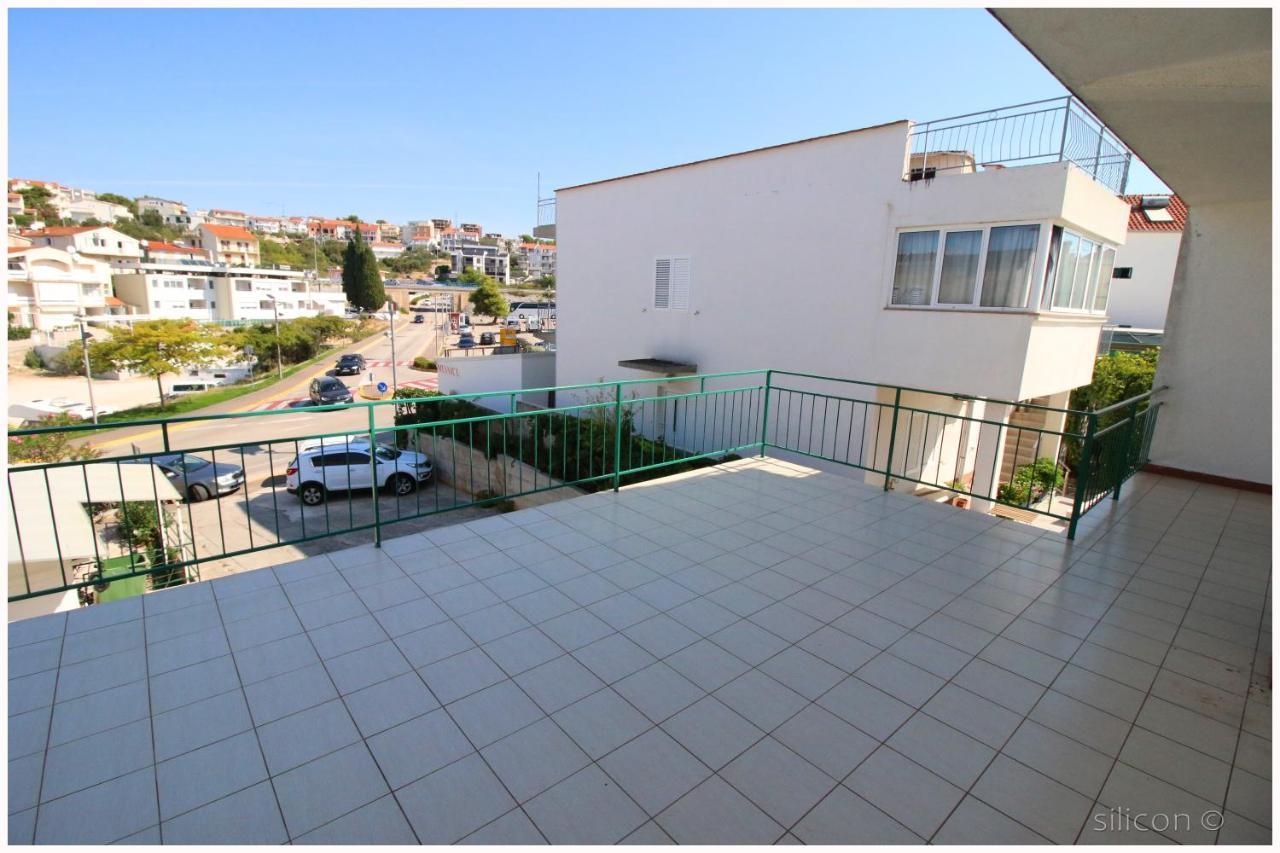 Apartman Silicon Primosten Exterior photo