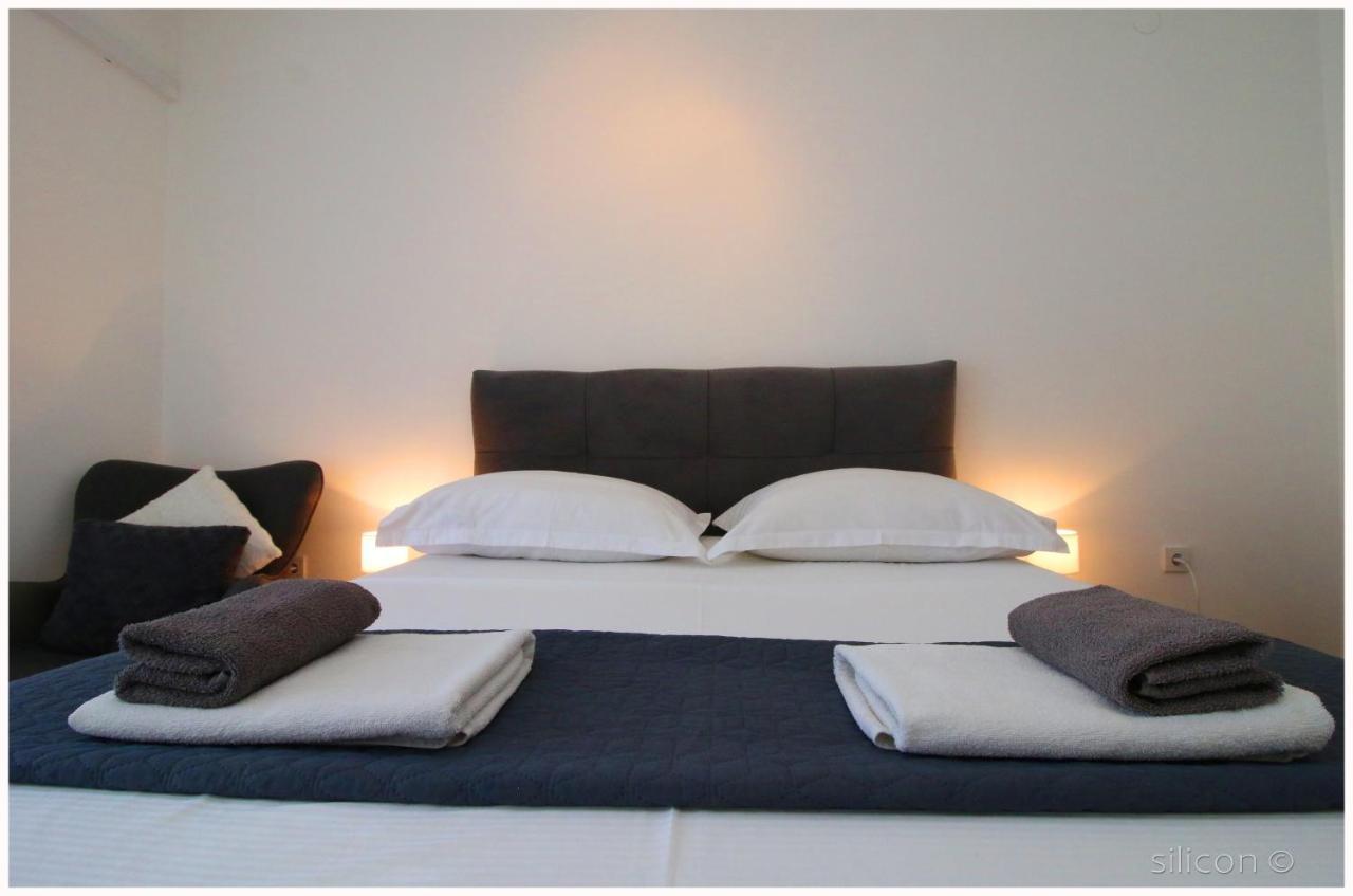 Apartman Silicon Primosten Exterior photo