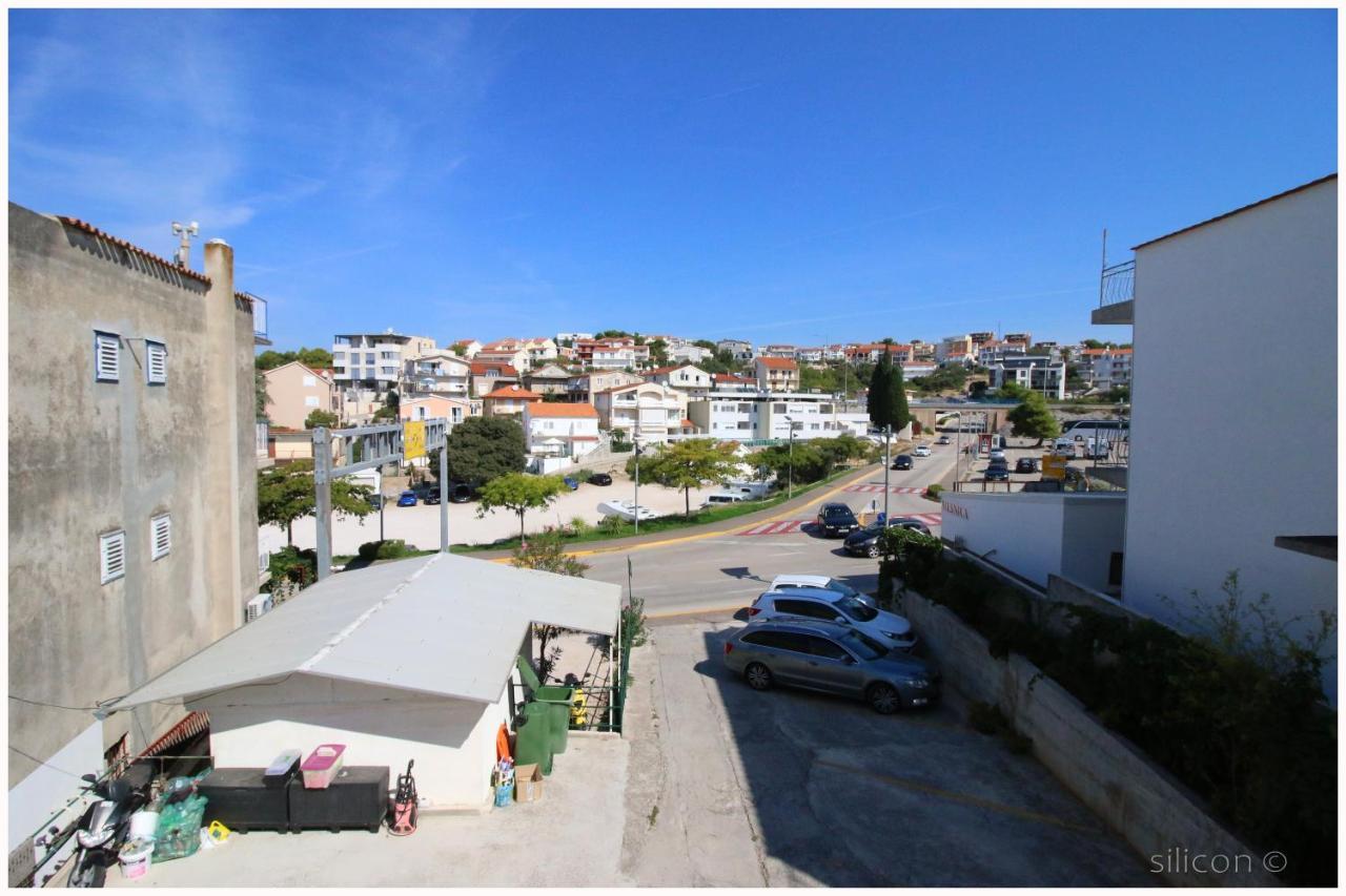 Apartman Silicon Primosten Exterior photo
